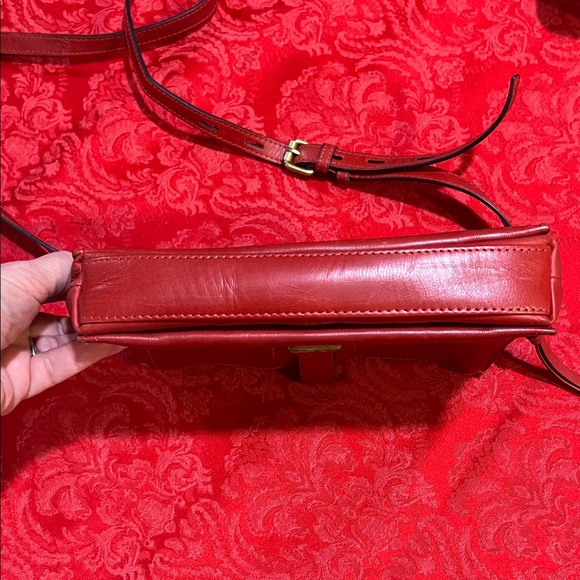 Lodis Crimson Leather Crossbody Bag - Picture 8 of 12